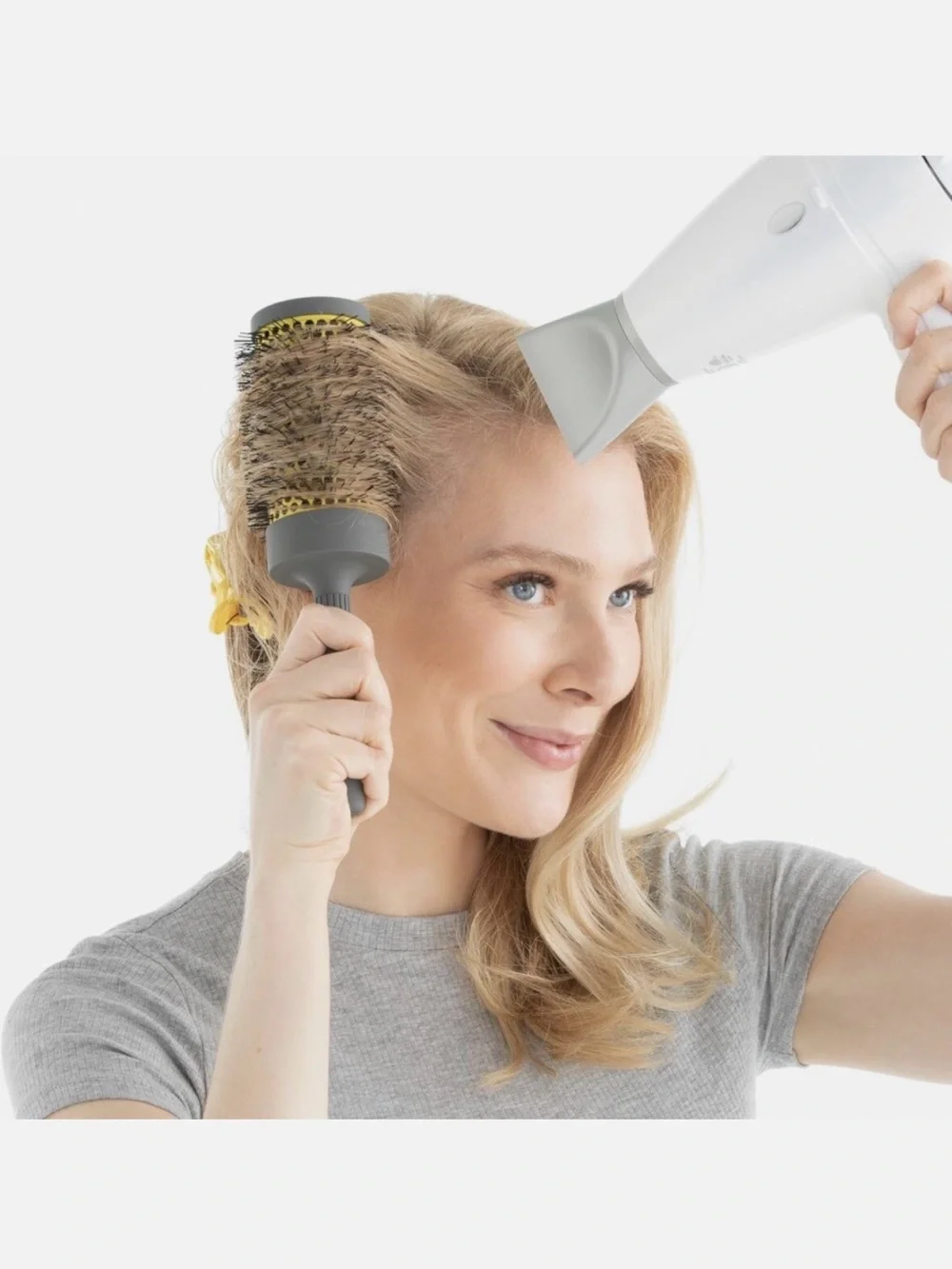 Drybar Double Pint Ceramic Round Brush - Ret $42